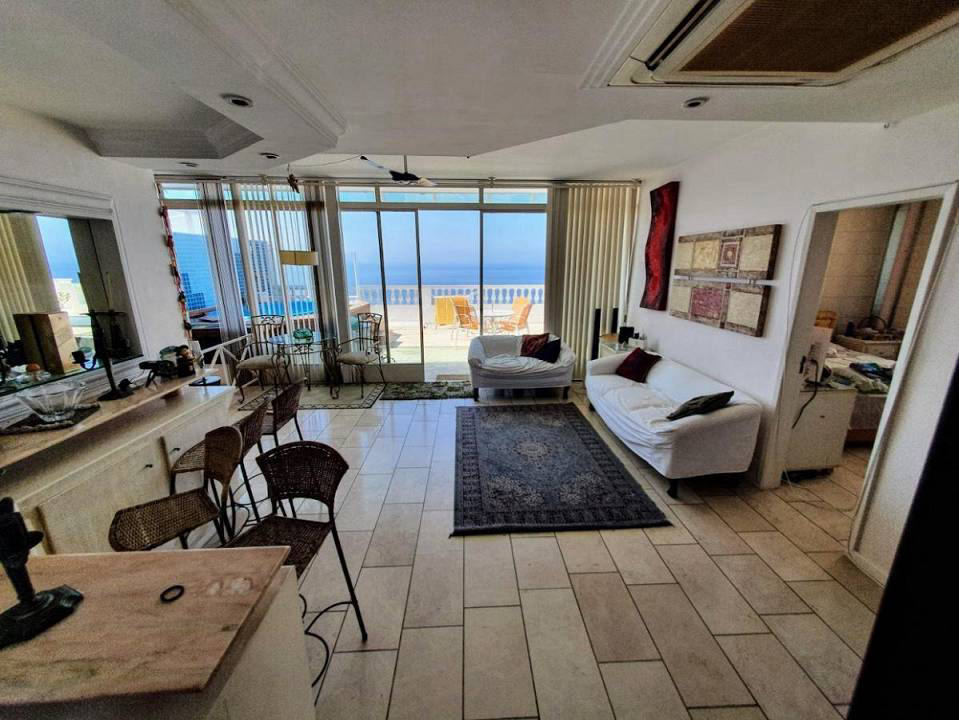 Квартира, 4306 м², 2 290 182$ — FAKTOR
